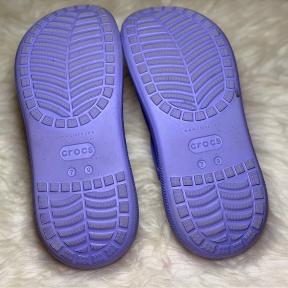 CROCS Kids Water Shoes in Lavender - Picture 3 of 3